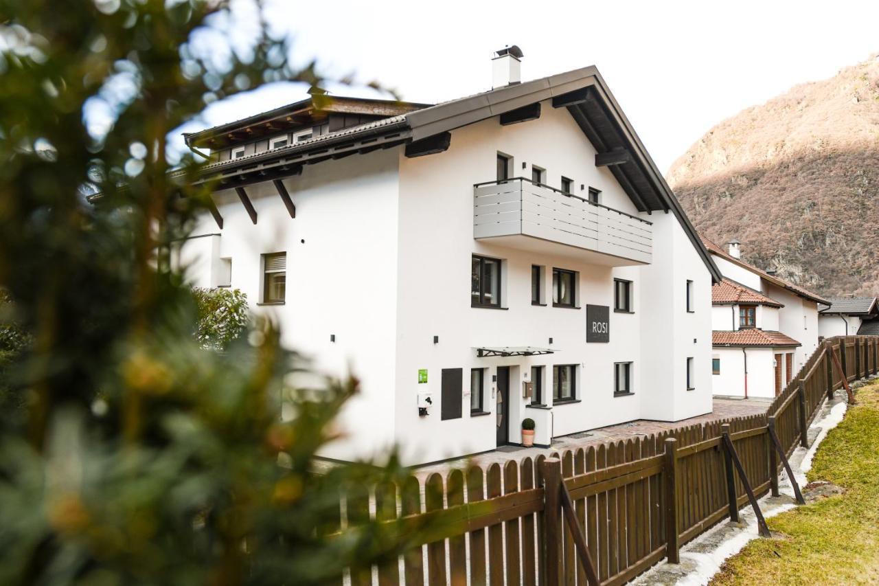 Apartment Byrosi *